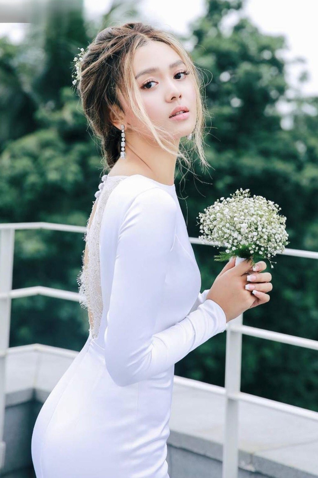 et billede af Shwe Hmone Yati