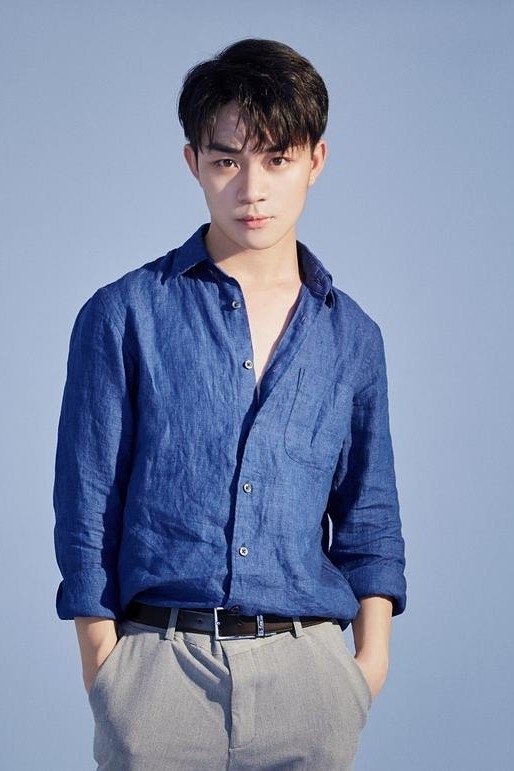 et billede af Dong Jinlong