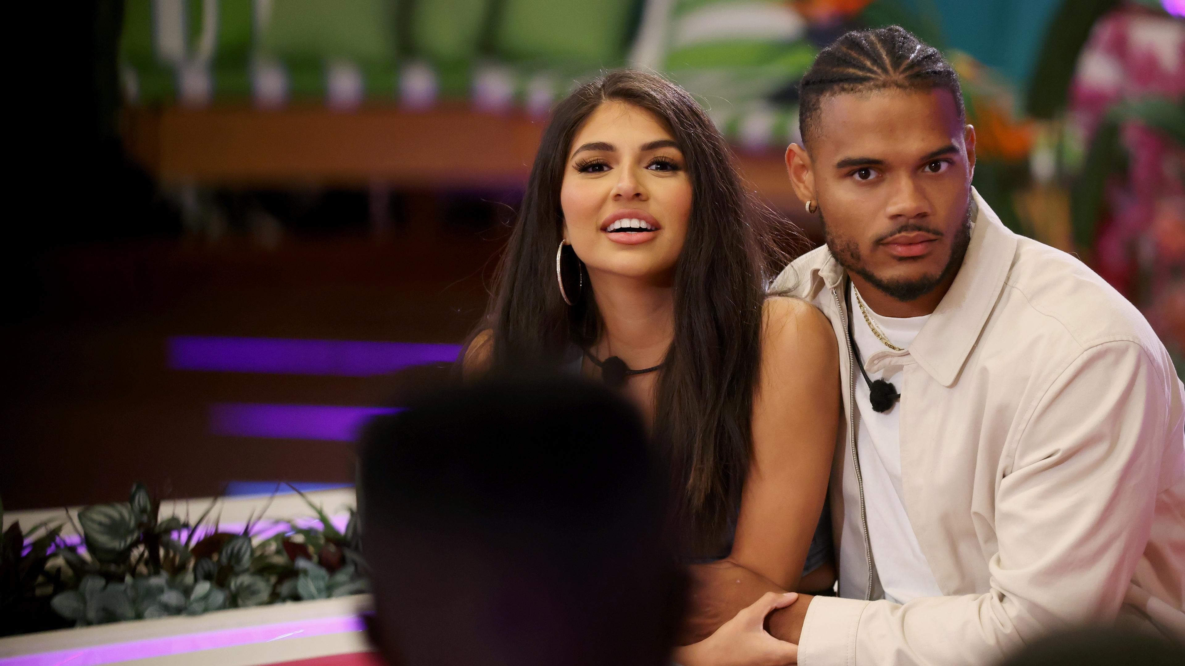 Love Island Season 5 :Episode 36  Episode 36: Unseen Bits