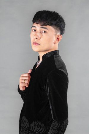 et billede af James Ramada