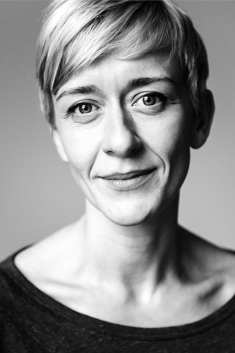 et billede af Lucy Ellinson