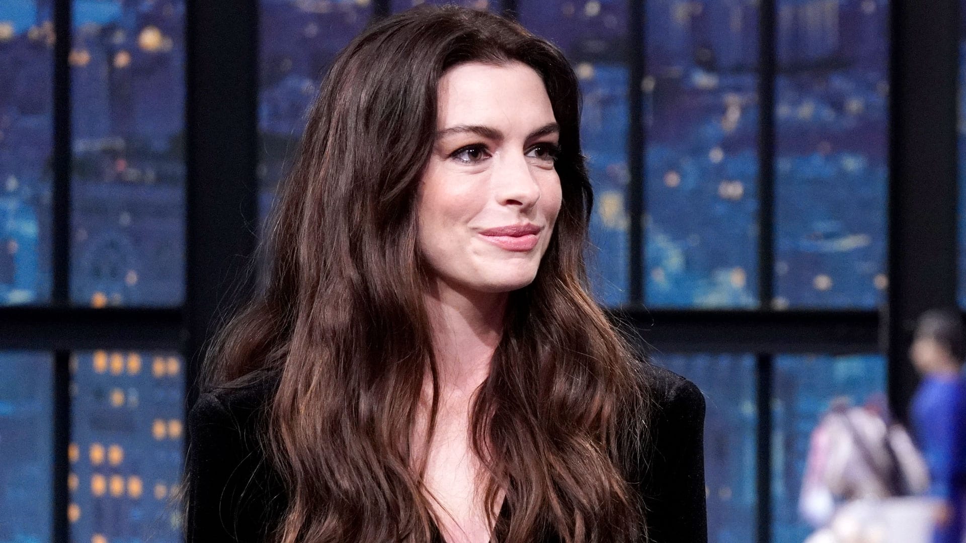 Late Night with Seth Meyers Season 11 :Episode 4  Anne Hathaway, David Byrne