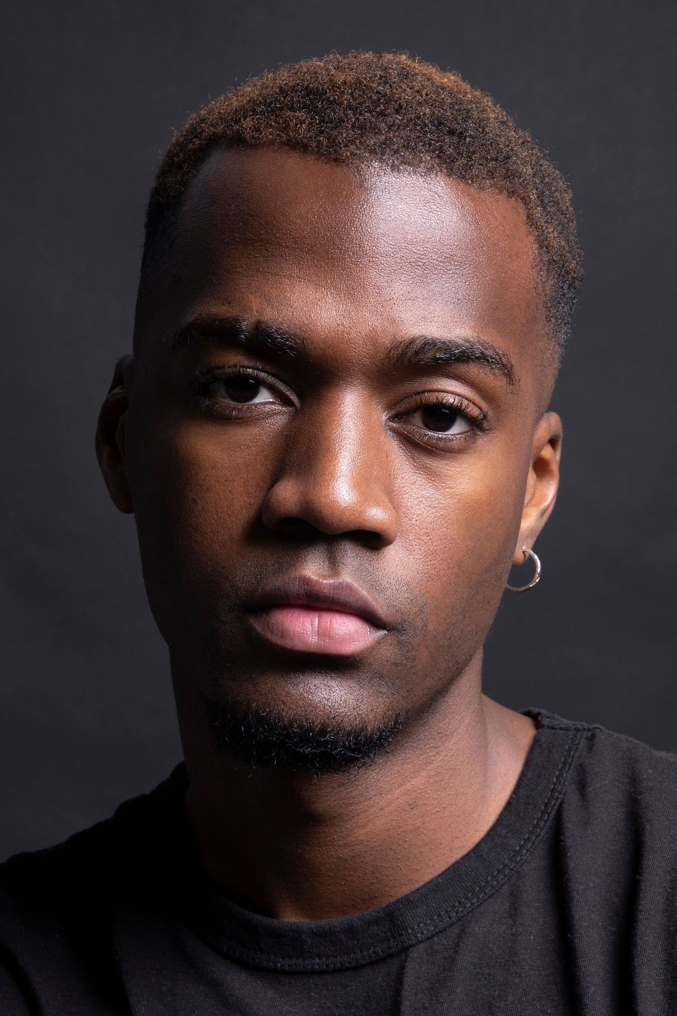 et billede af Jeremyah Mogni