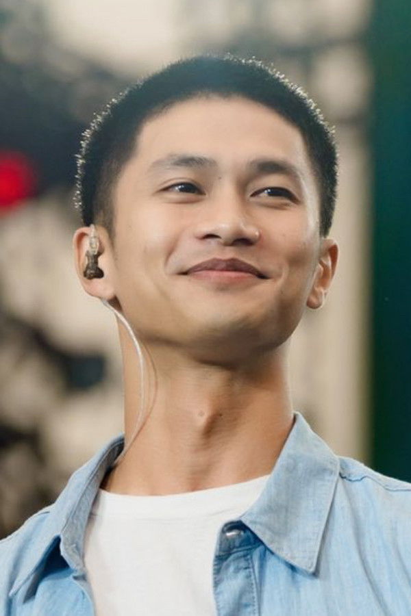 et billede af Nguyễn Hùng