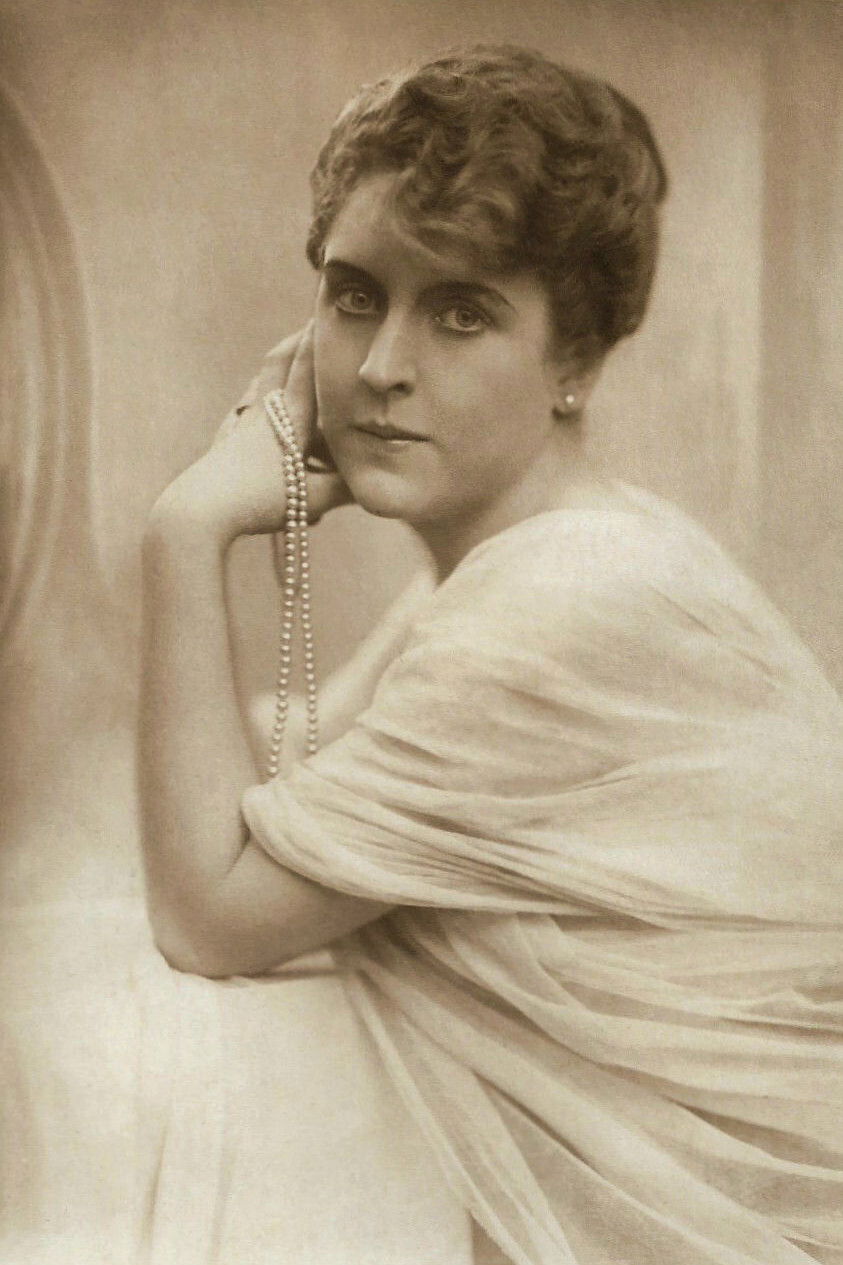 et billede af Magda Madeleine