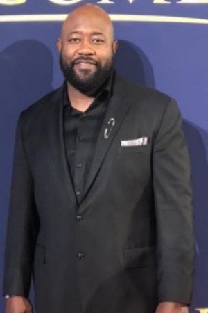 et billede af Jerry Shirer