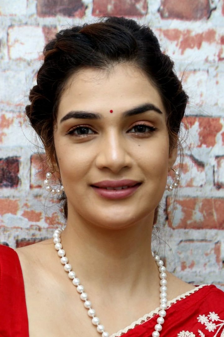 et billede af Hassini Sudhir