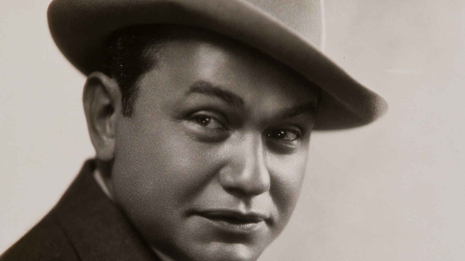 Outside the Law (1930)