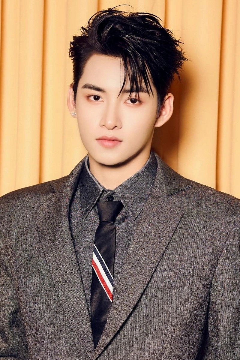 et billede af Hùng Huỳnh