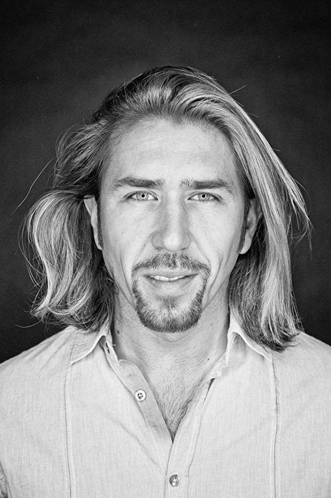 et billede af Micky Jukovic