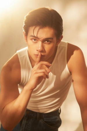 et billede af Matthew Uy