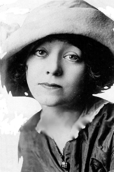 et billede af Maude Fulton