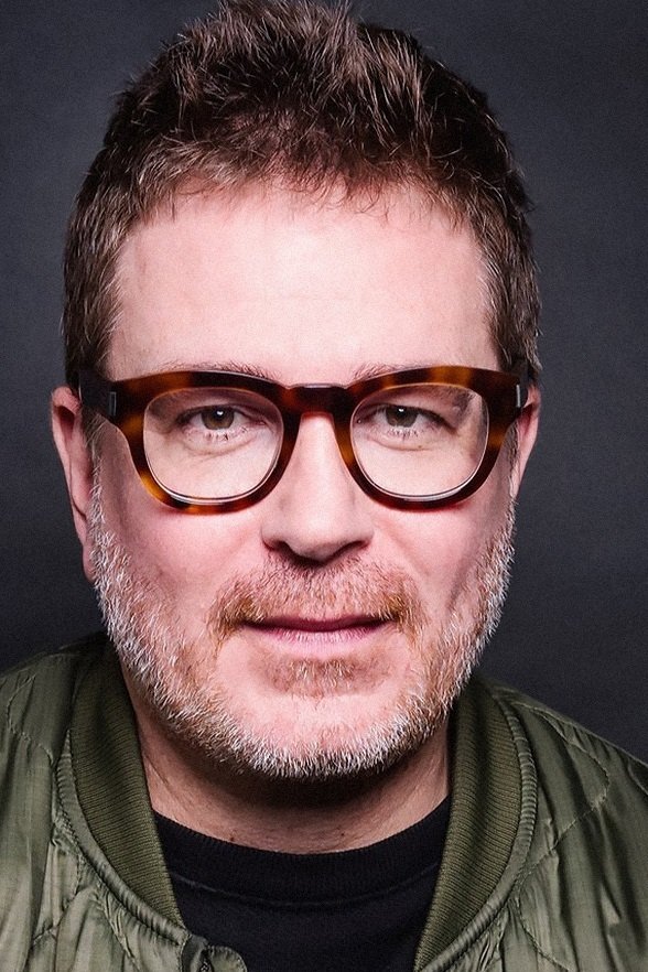 et billede af Luke Scott