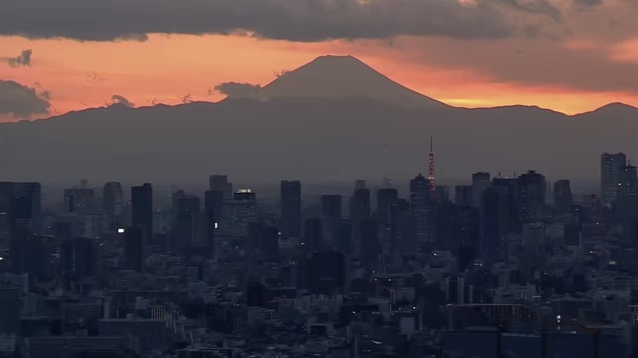 Rise of Tokyo in Color (2018)