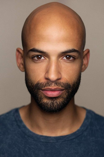 et billede af Nathan Ives-Moiba