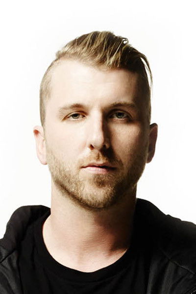 et billede af Neil Sanderson