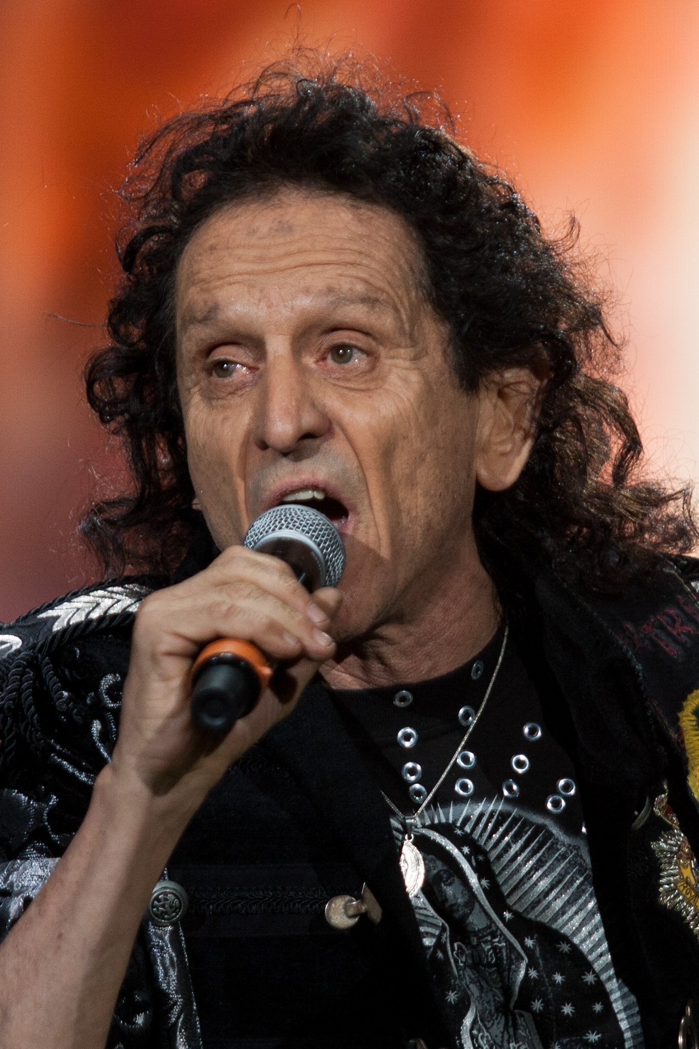 et billede af Alex Lora