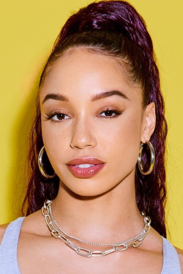 et billede af Alexis Tae