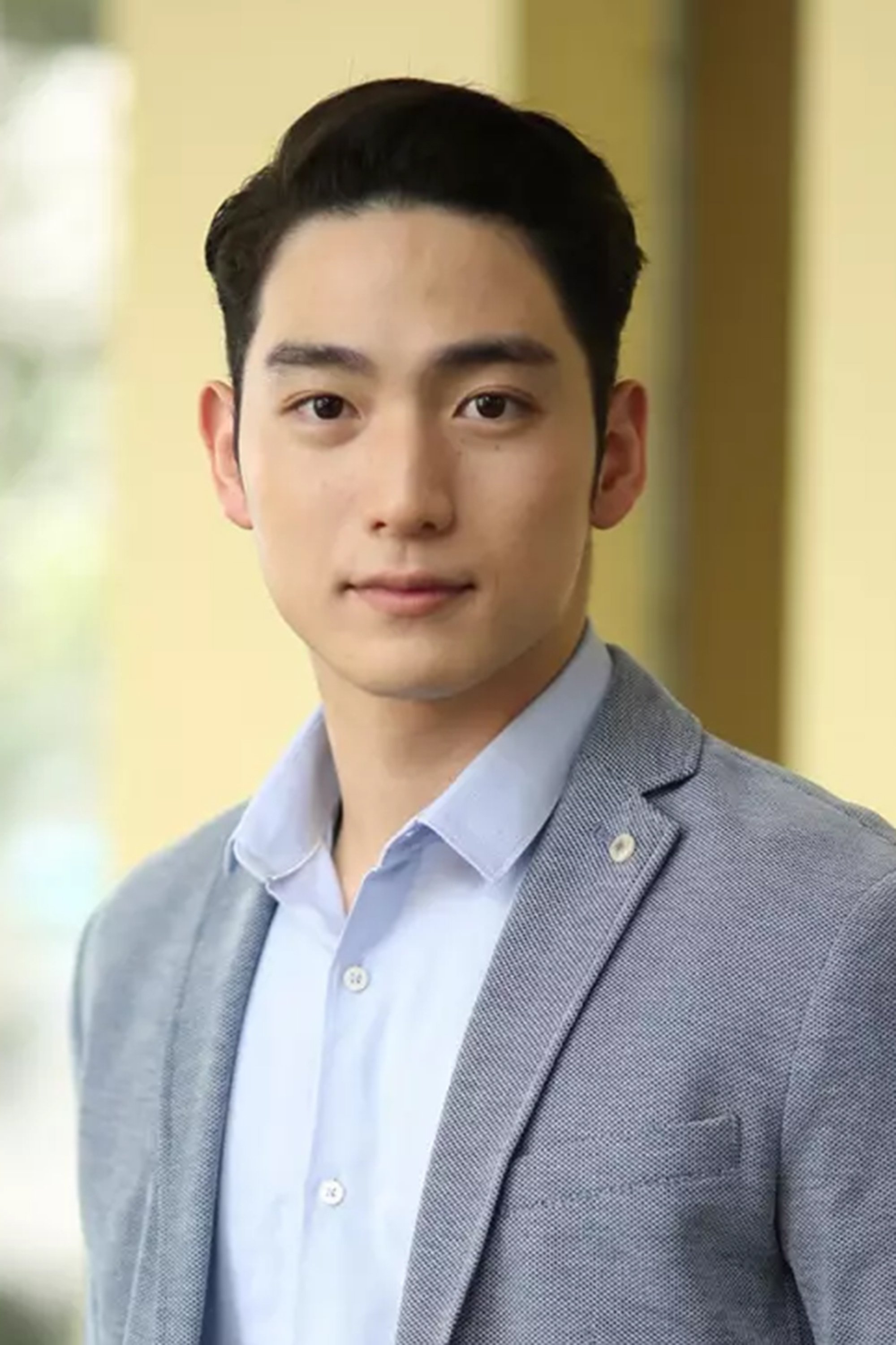Mark Apiwit Jakthreemongkol's picture in the cast