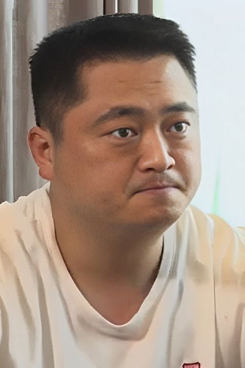 et billede af Jo Jung-rae