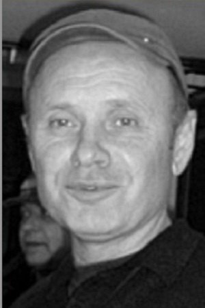 Alekséi Çugunov backdrop