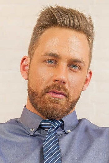 et billede af Logan Moore