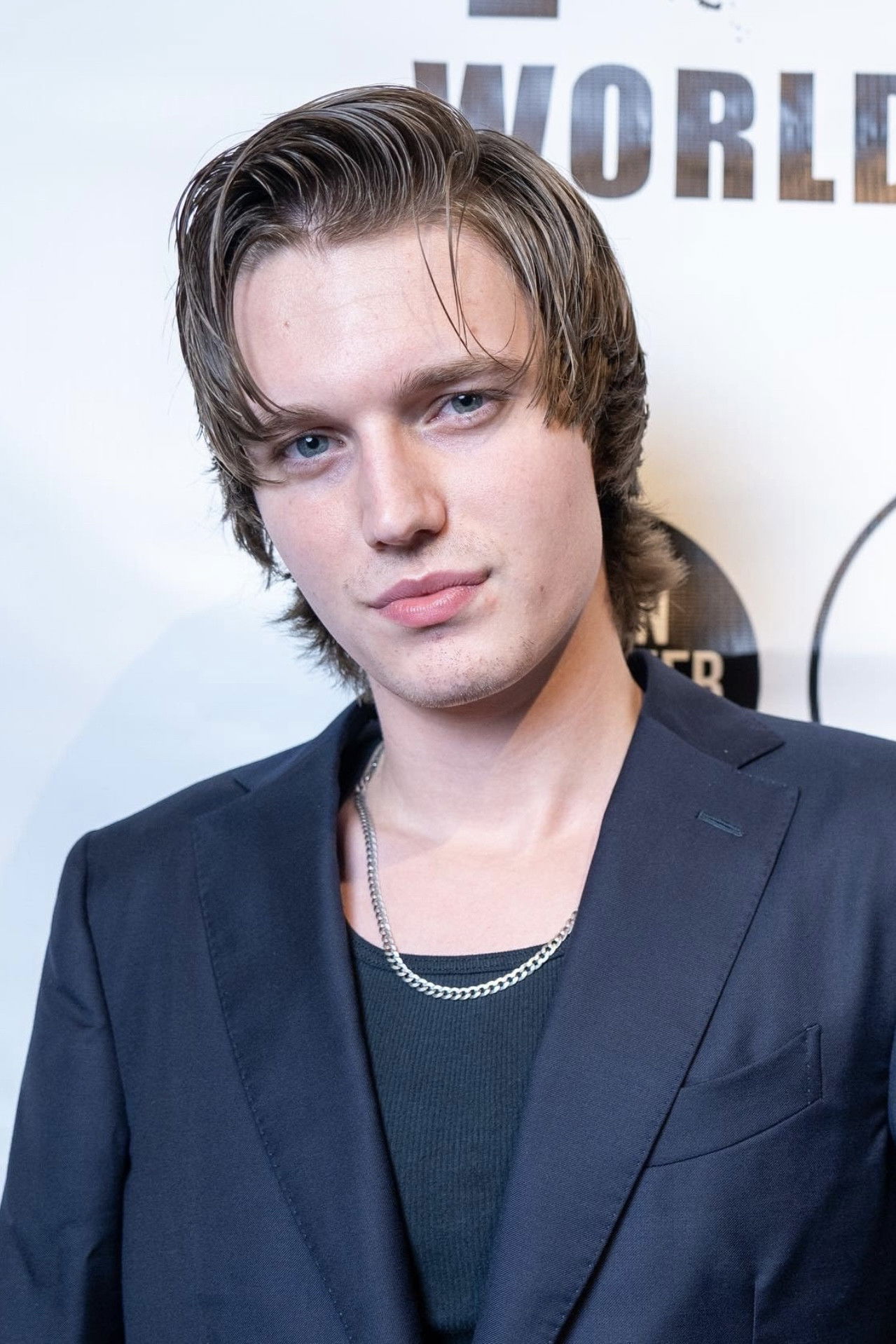 et billede af Bryley Michael Bell