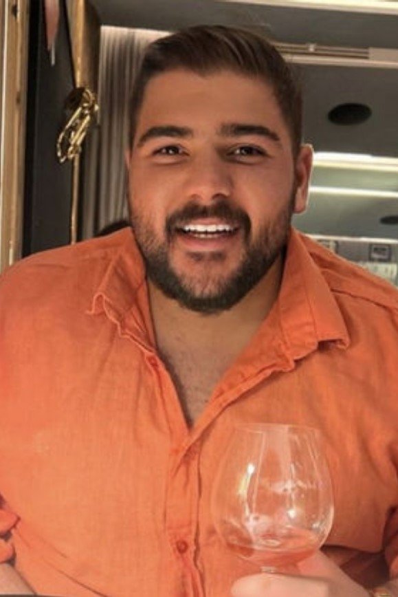 et billede af Salman Kayed