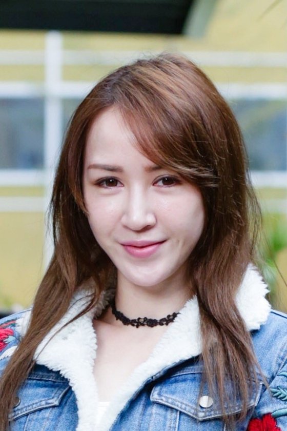 Suan Chen's picture in the cast