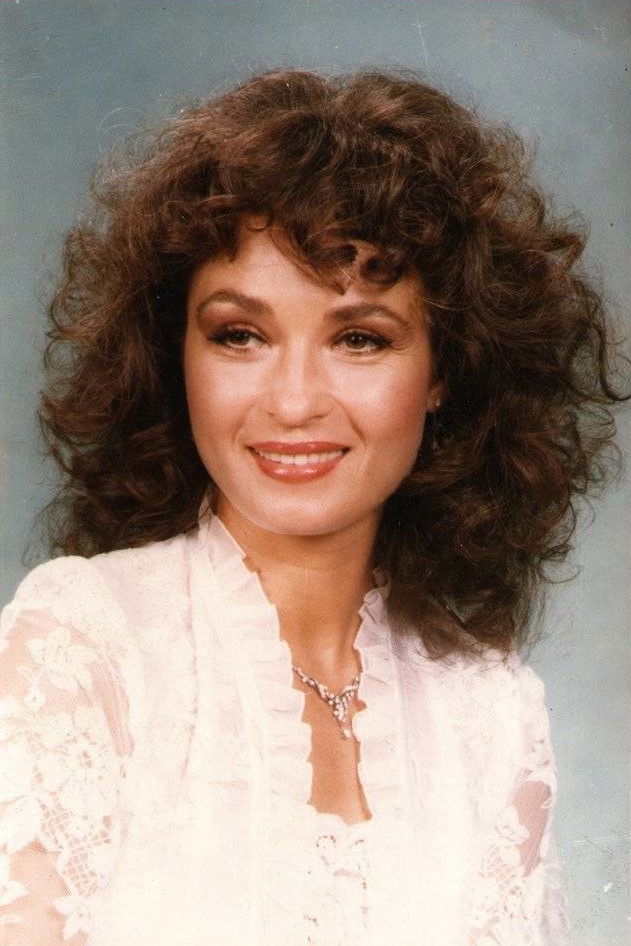 et billede af Angela Similea