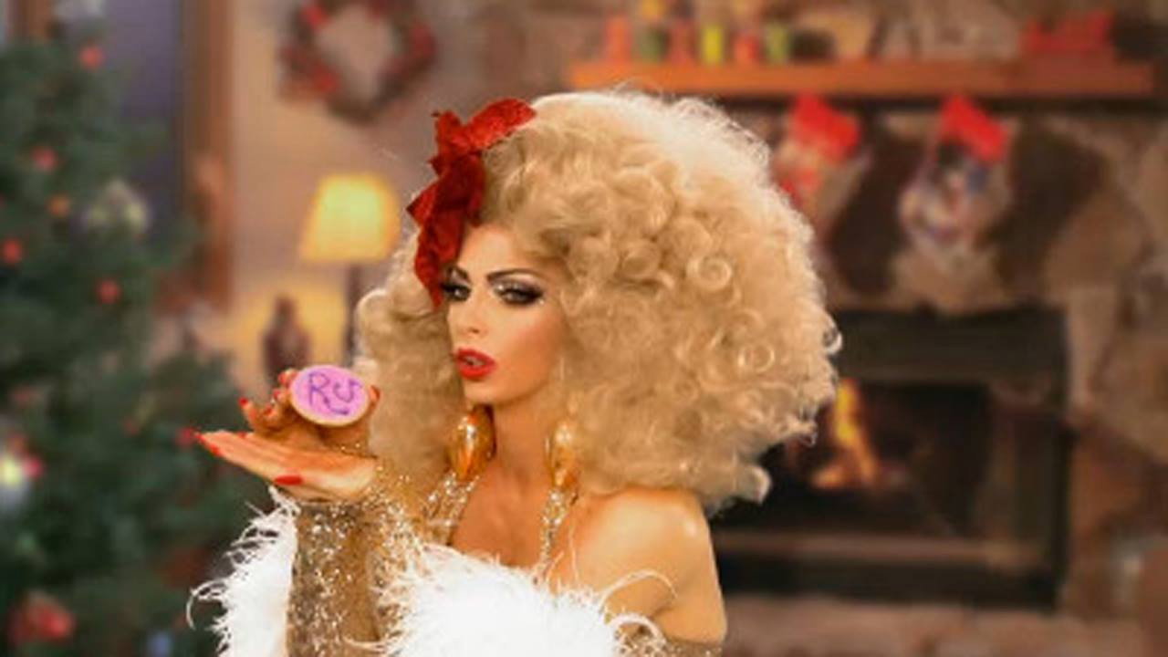 RuPaul's Drag Race Season 0 :Episode 33  Green Screen Christmas