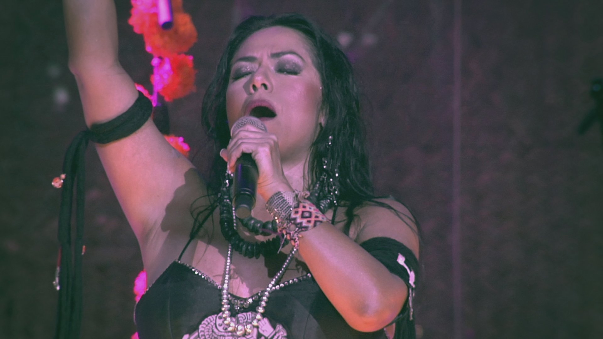 Lila Downs - Balas y Chocolate