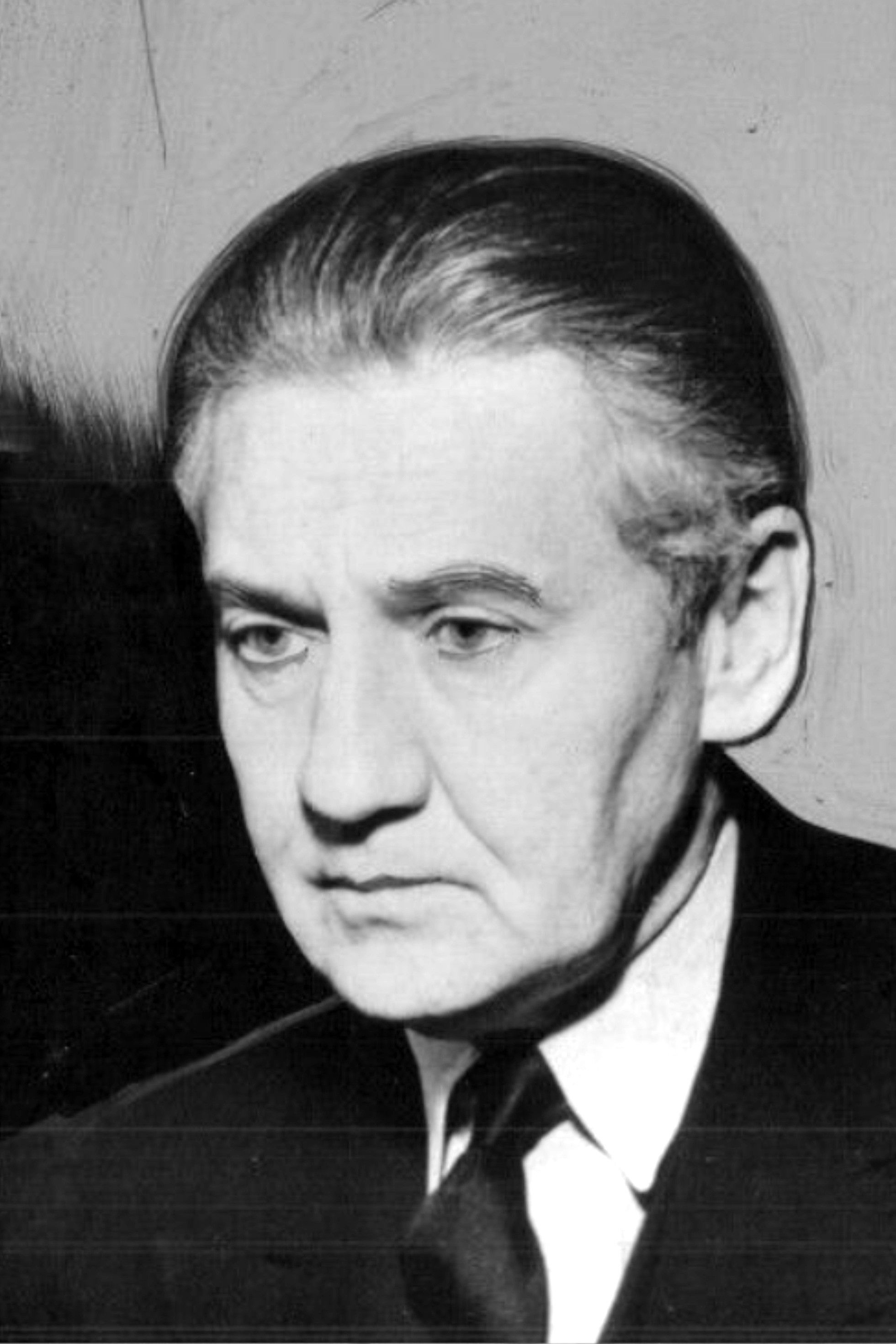 et billede af Edwin C. Hill