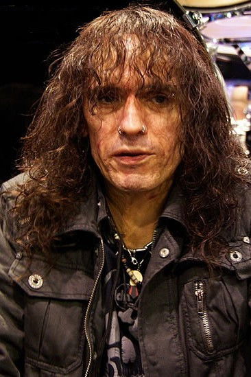 et billede af Pete Sandoval