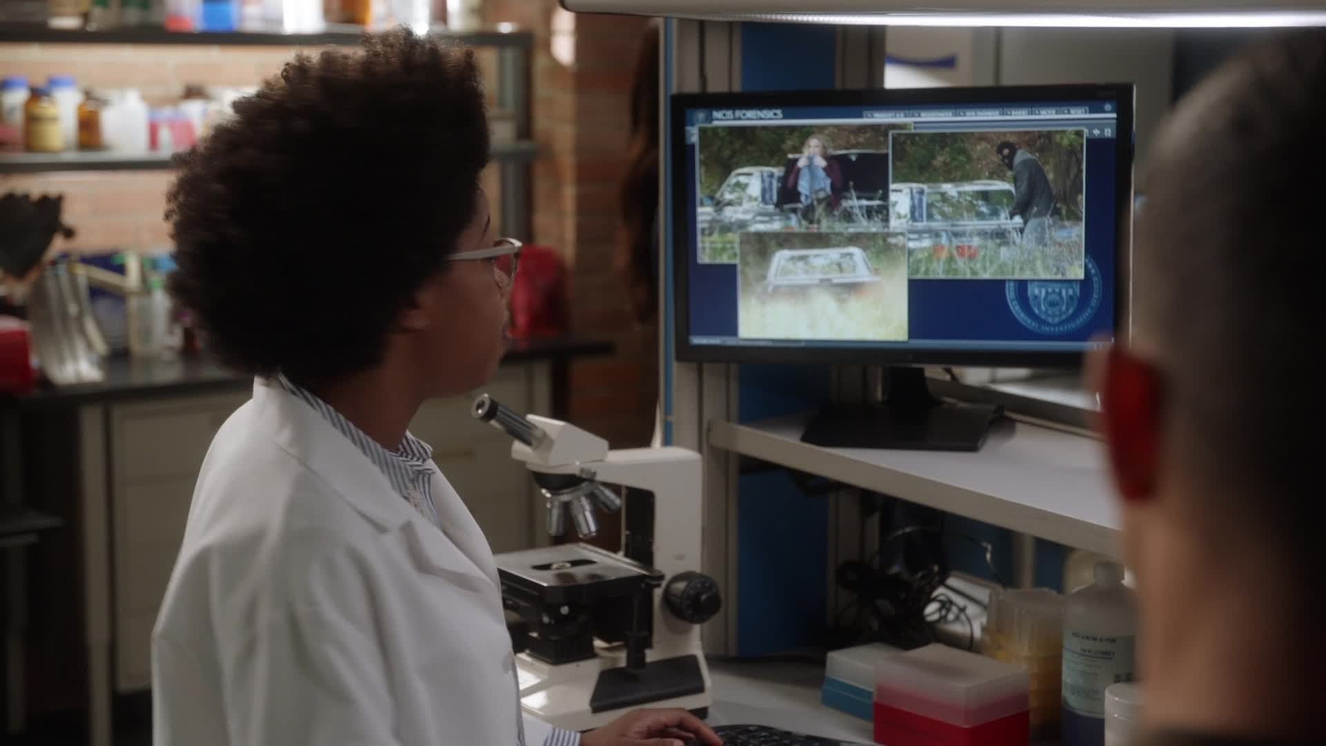 NCIS Season 19 :Episode 21  Birds of a Feather