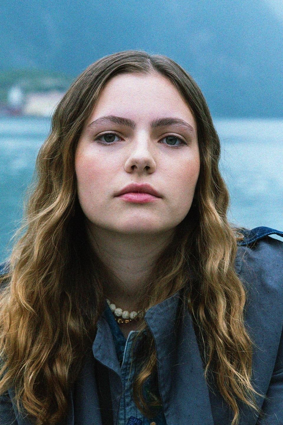 et billede af Billie Barker