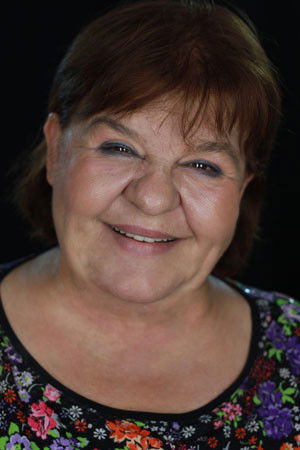 et billede af Defne Yalnız