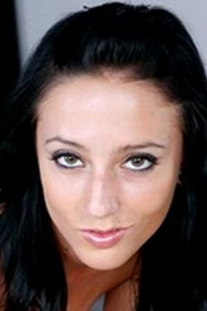 et billede af Kira Kane