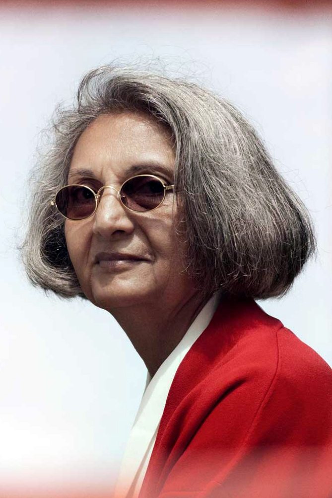 et billede af Ma Anand Sheela