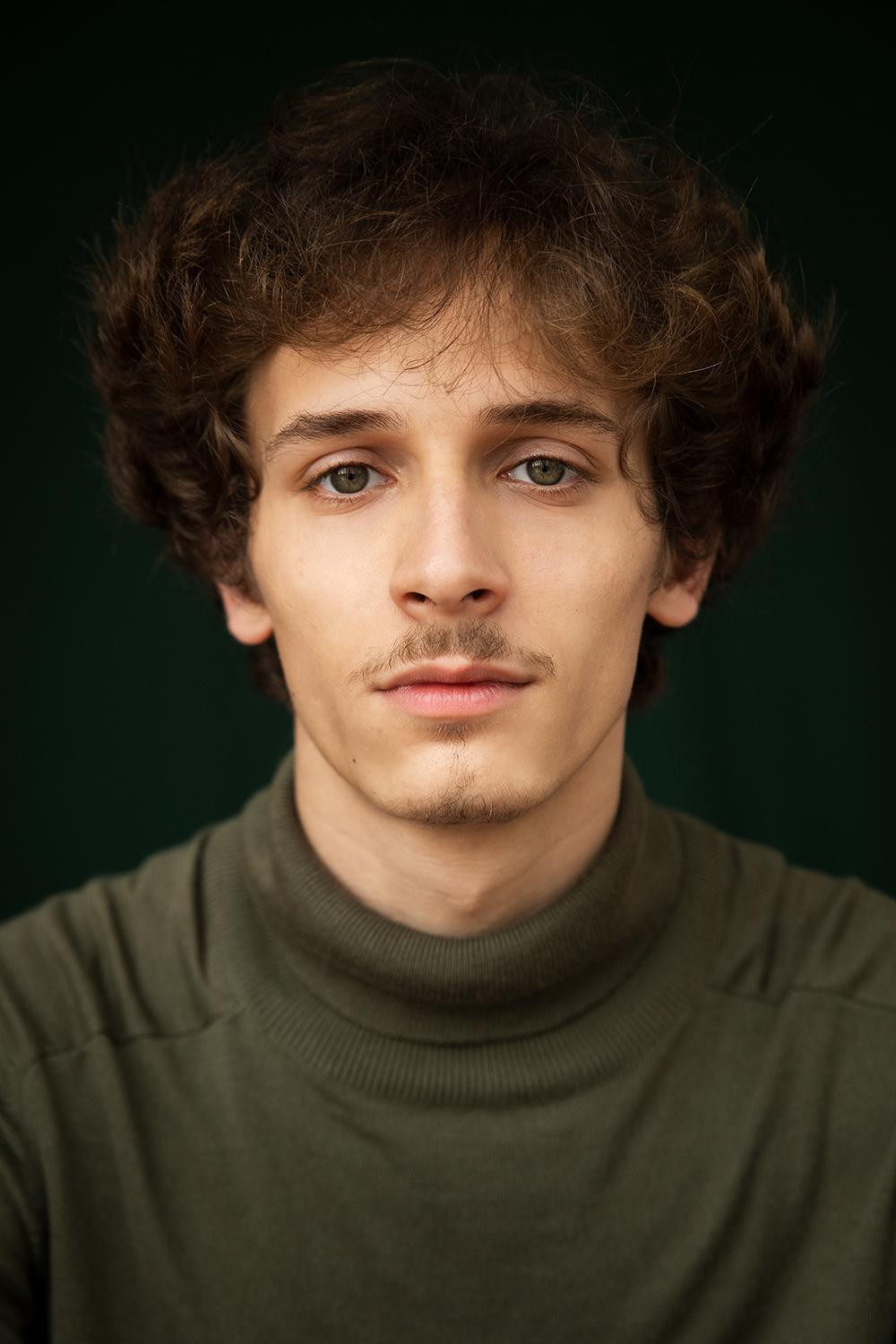 et billede af Salvador Gil