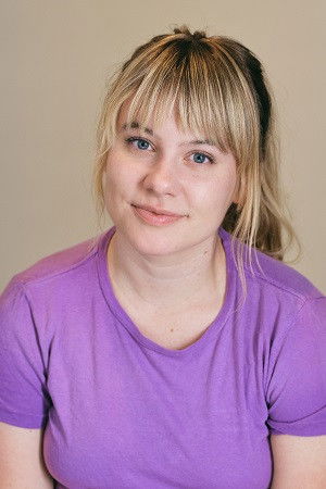 et billede af Connie Ennis