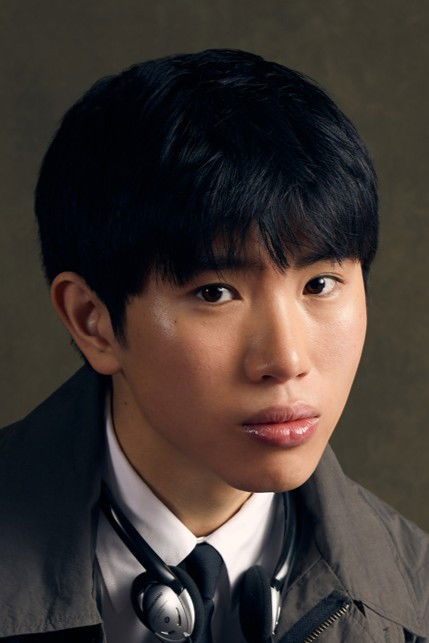 et billede af Ethan Eng