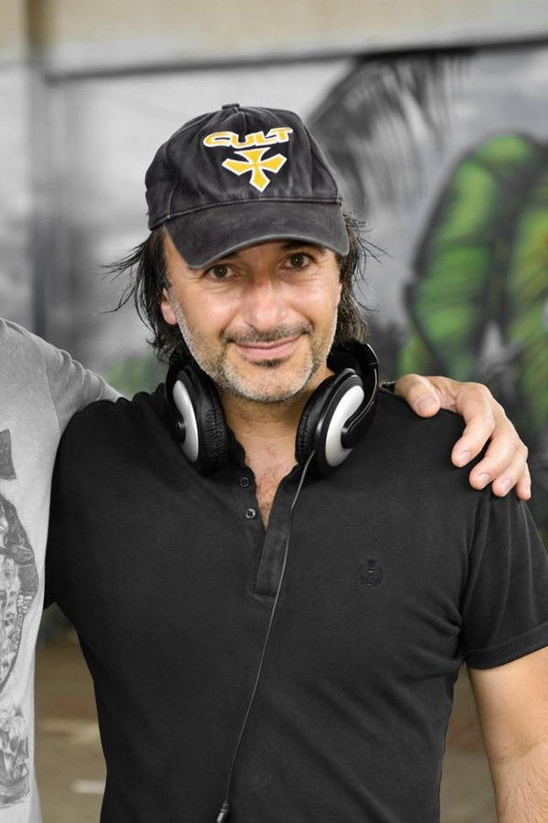 et billede af Bertrand Cohen