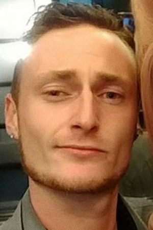 et billede af A.J. Adams