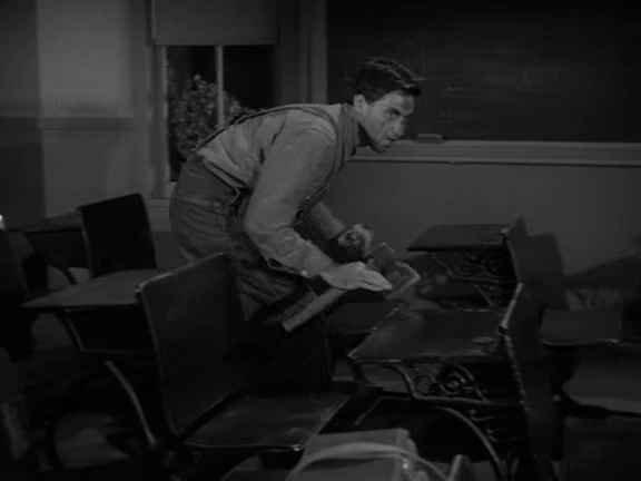 Alfred Hitchcock Presents S01E33 backdrop