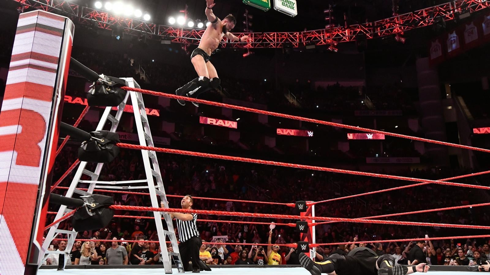 WWE Raw Staffel 26 :Folge 23 