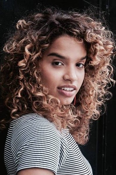 Nathalia Ernesto as Menina do Tarot 1