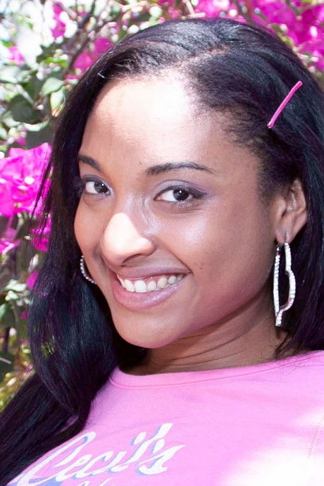 et billede af Sierra Sanchez