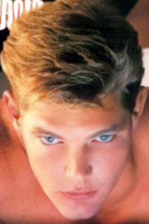 et billede af Pierce Matthews