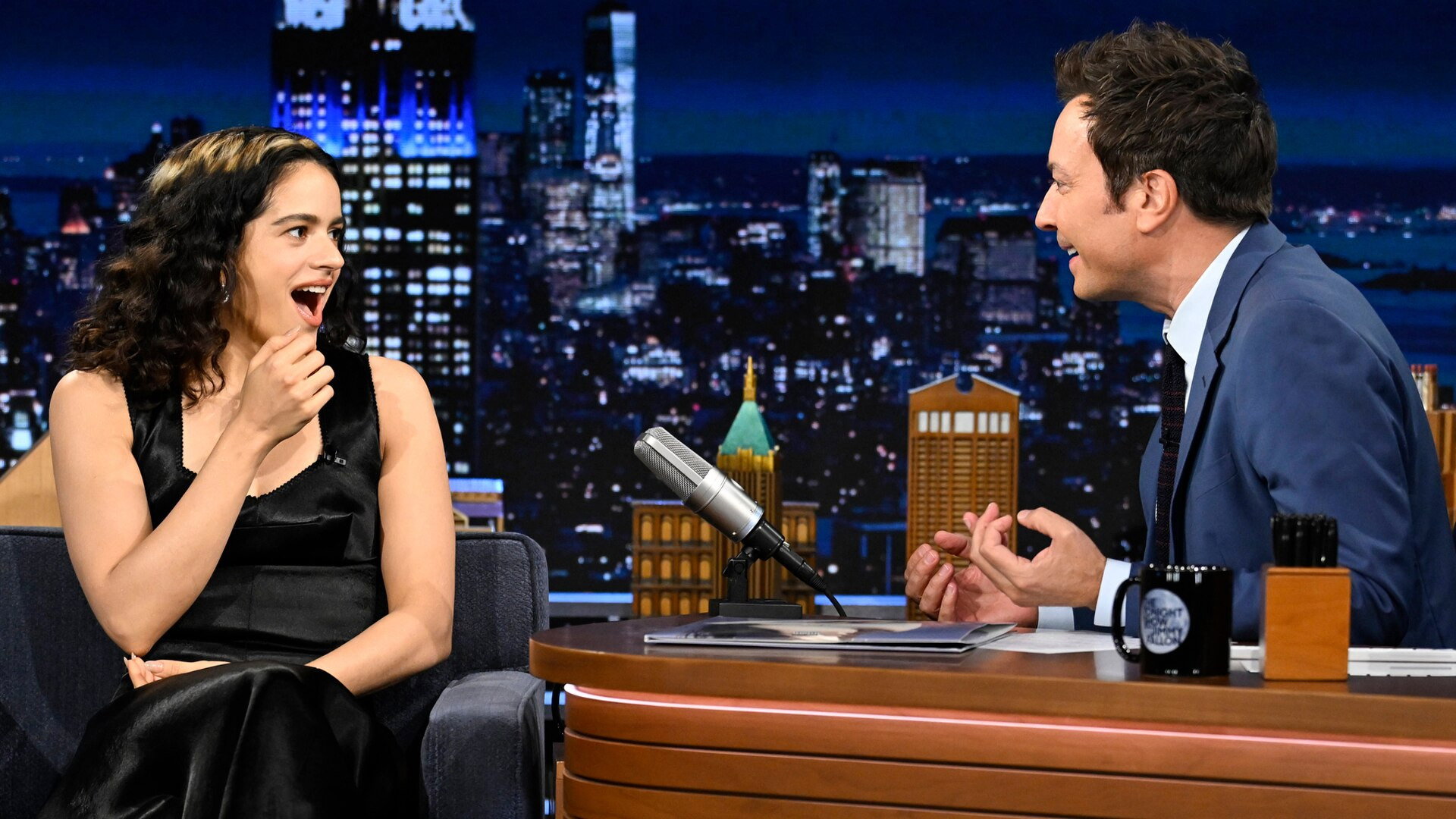 The Tonight Show Starring Jimmy Fallon - Season 14 Episode 11 : ROSAL&Iacute;A, Linda Cardellini, Tate McRae, Emma Willmann